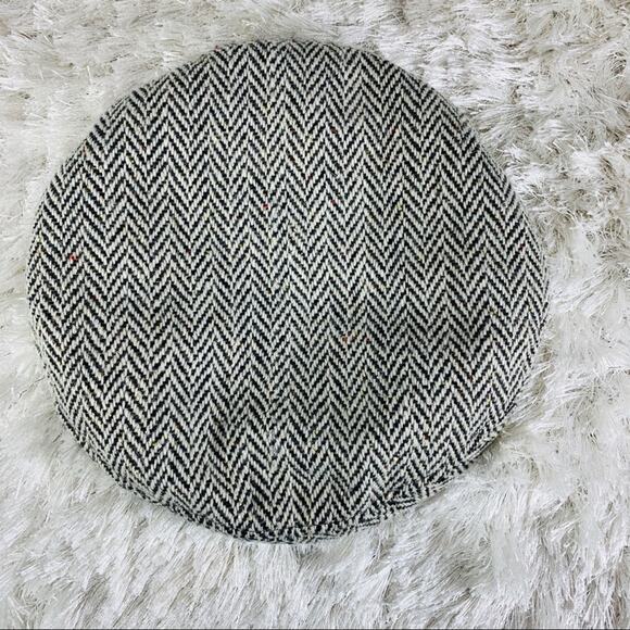 Black Herringbone Sparkly Beret Wool Blend OSFA - Picture 1 of 4